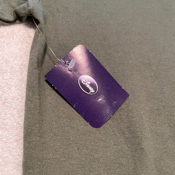 NWT Grumpy Snow White Disney Tee. Sz Large. - Picture 3 of 5